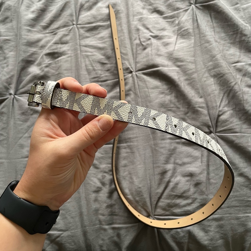 Micheal Kors White Thin Belt